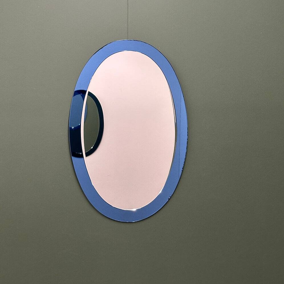 Rare paire de miroirs ovales bleus italiens, attribués à Cristal Arte, années 1970