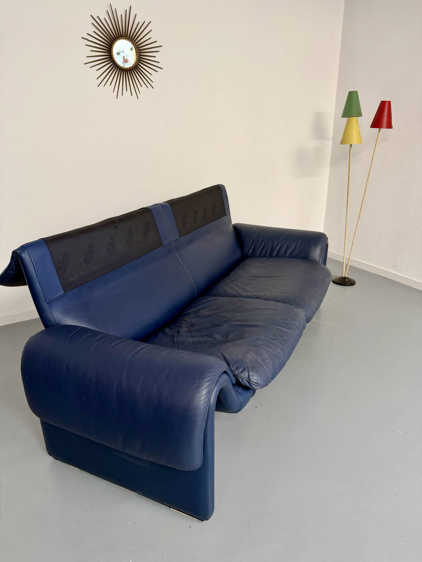 De Sede ds-2011 vintage leather sofa for 2/3 people, 1980s design.