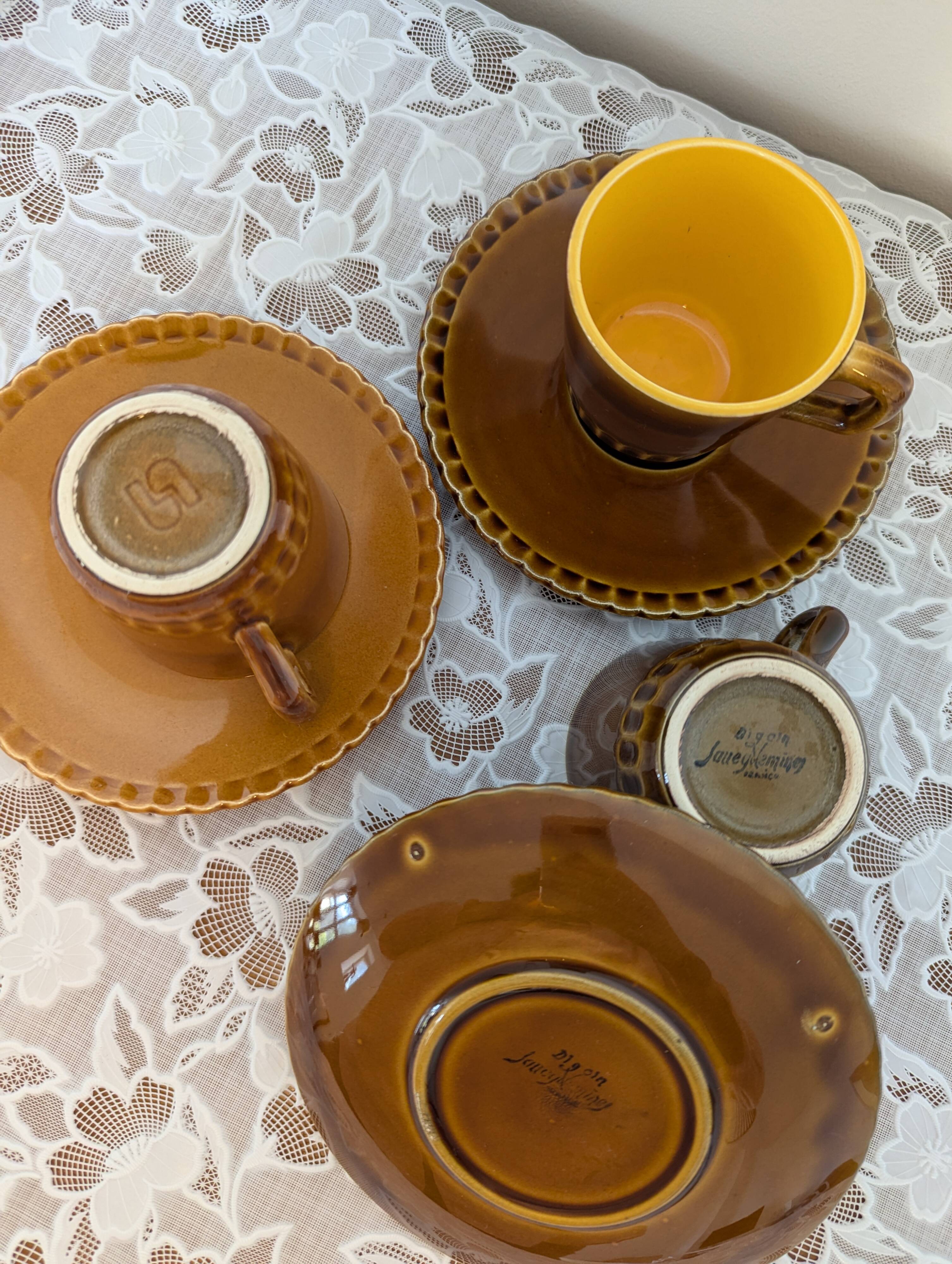 8 vintage Sarreguemines coffee cups