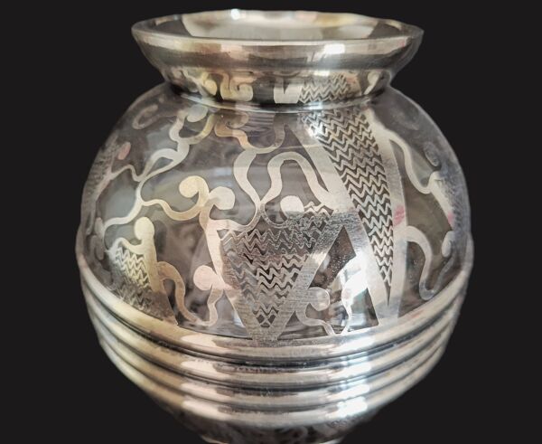 Vase boule St Graal en verre, décor Art Déco en argent 980/1000