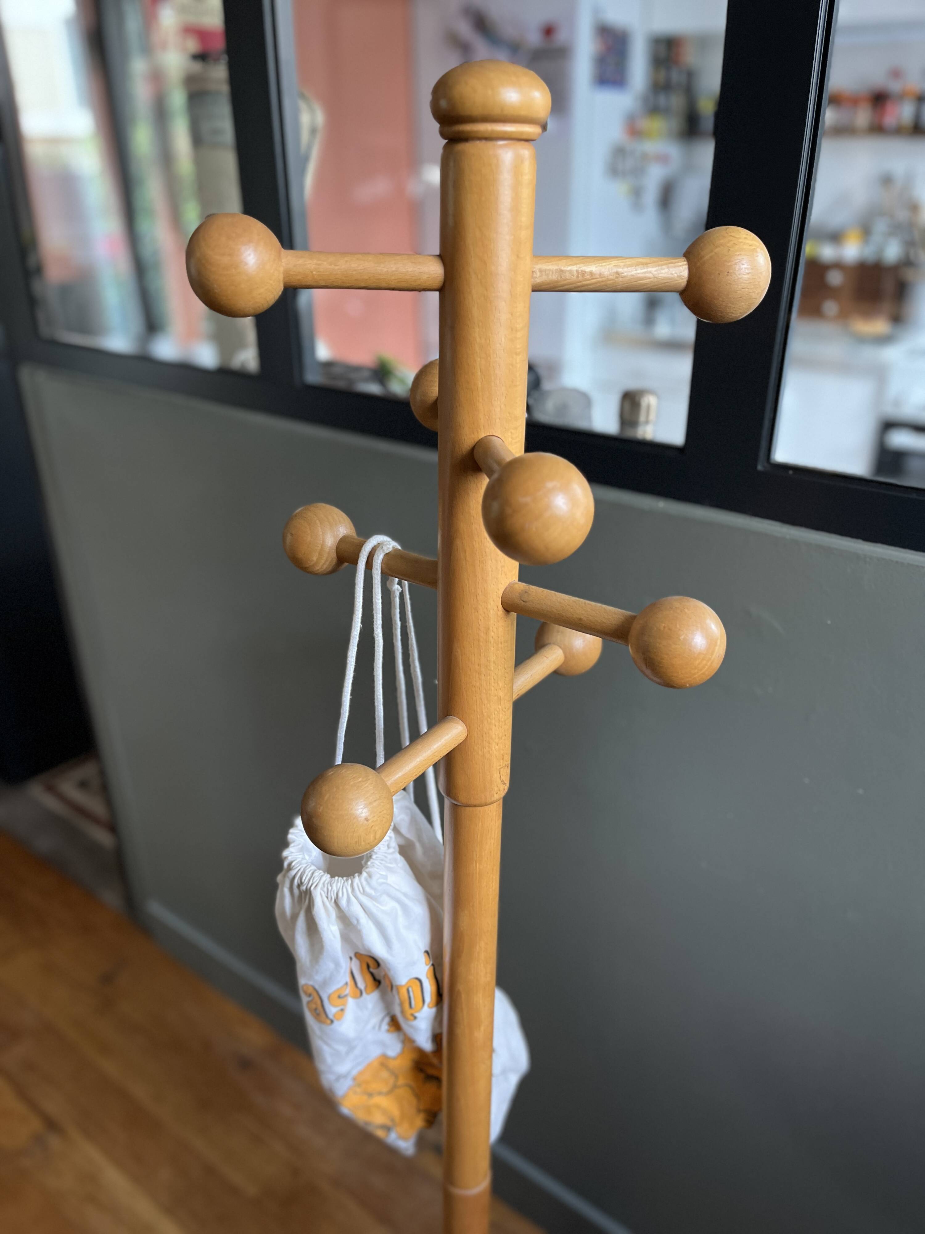 Children's coat rack