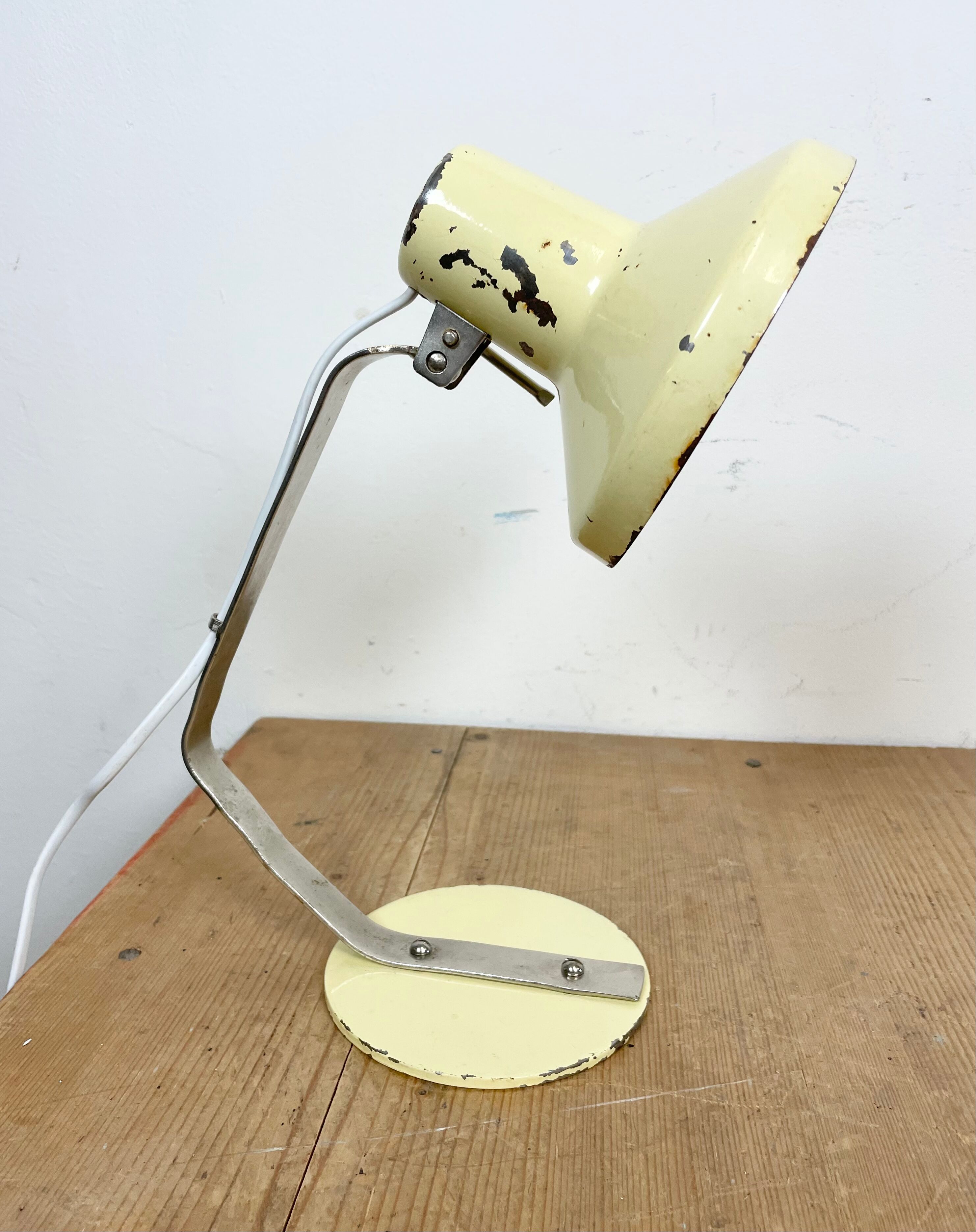 Beige industrial table lamp from Metal Mot, 1960s