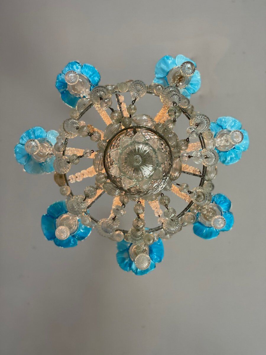 Venetian chandelier in murano glass, bag of pearls