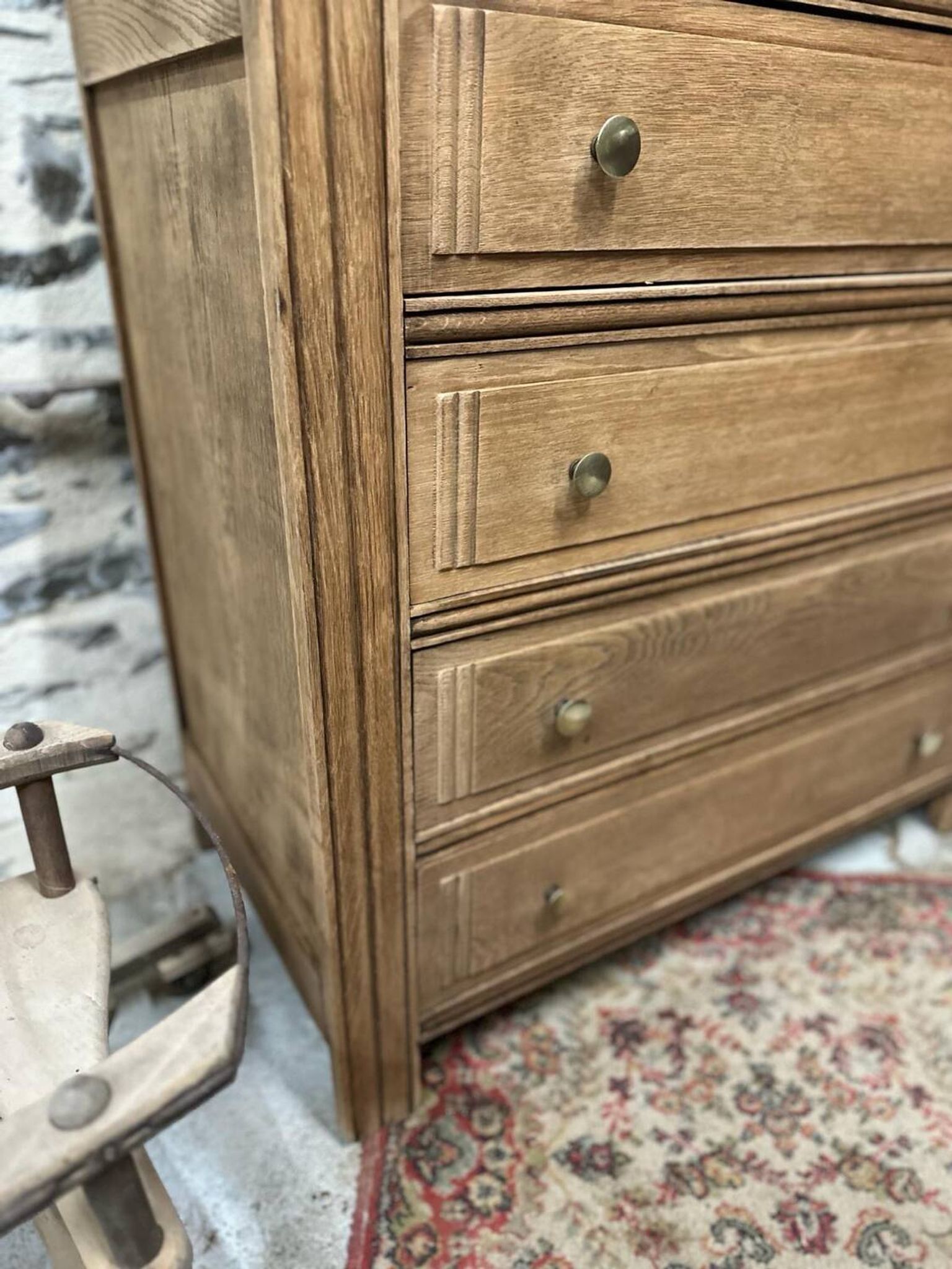 Superb 4-drawer chest of drawers from the 50s in raw wood