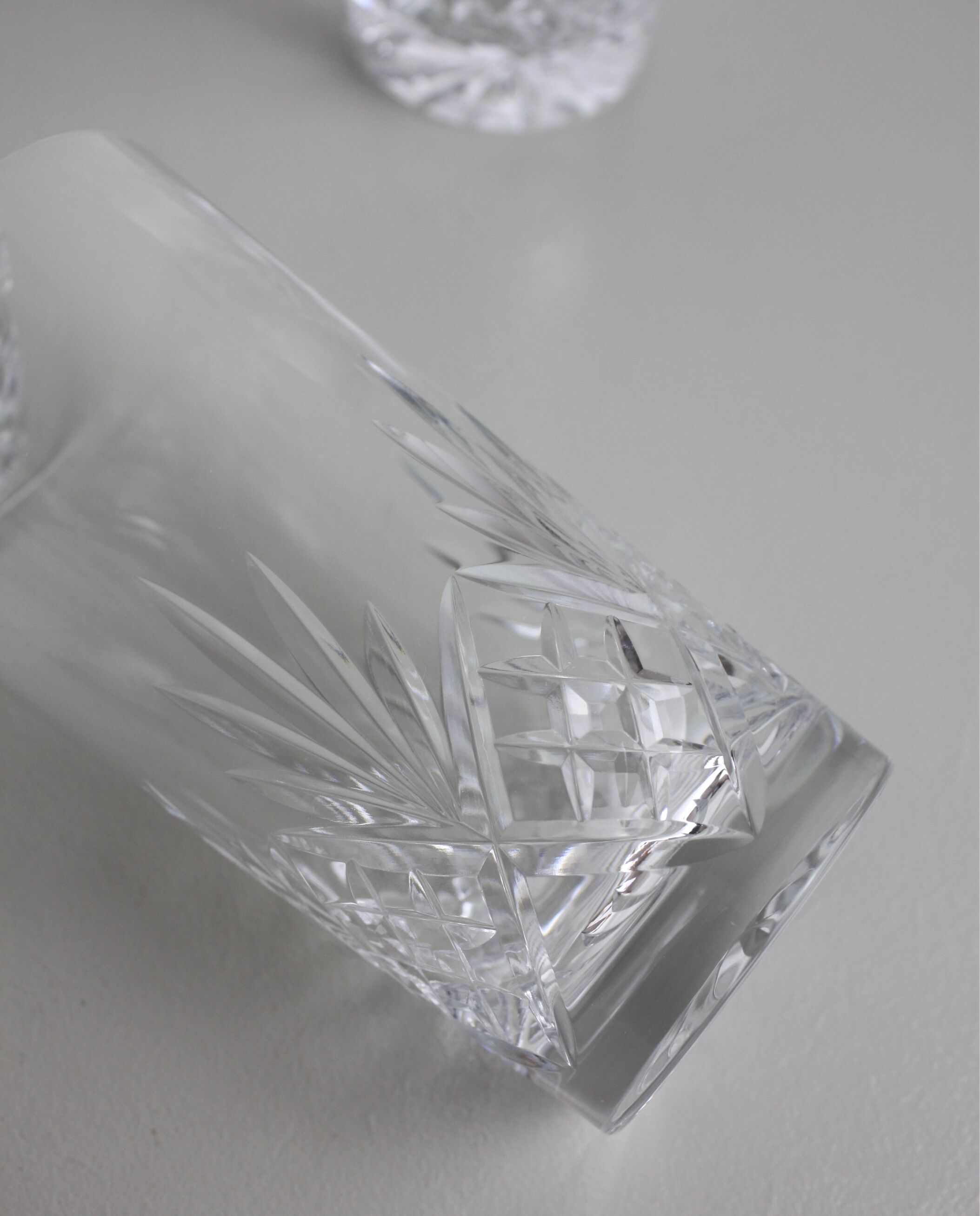 Set of 5 chiseled crystal glasses