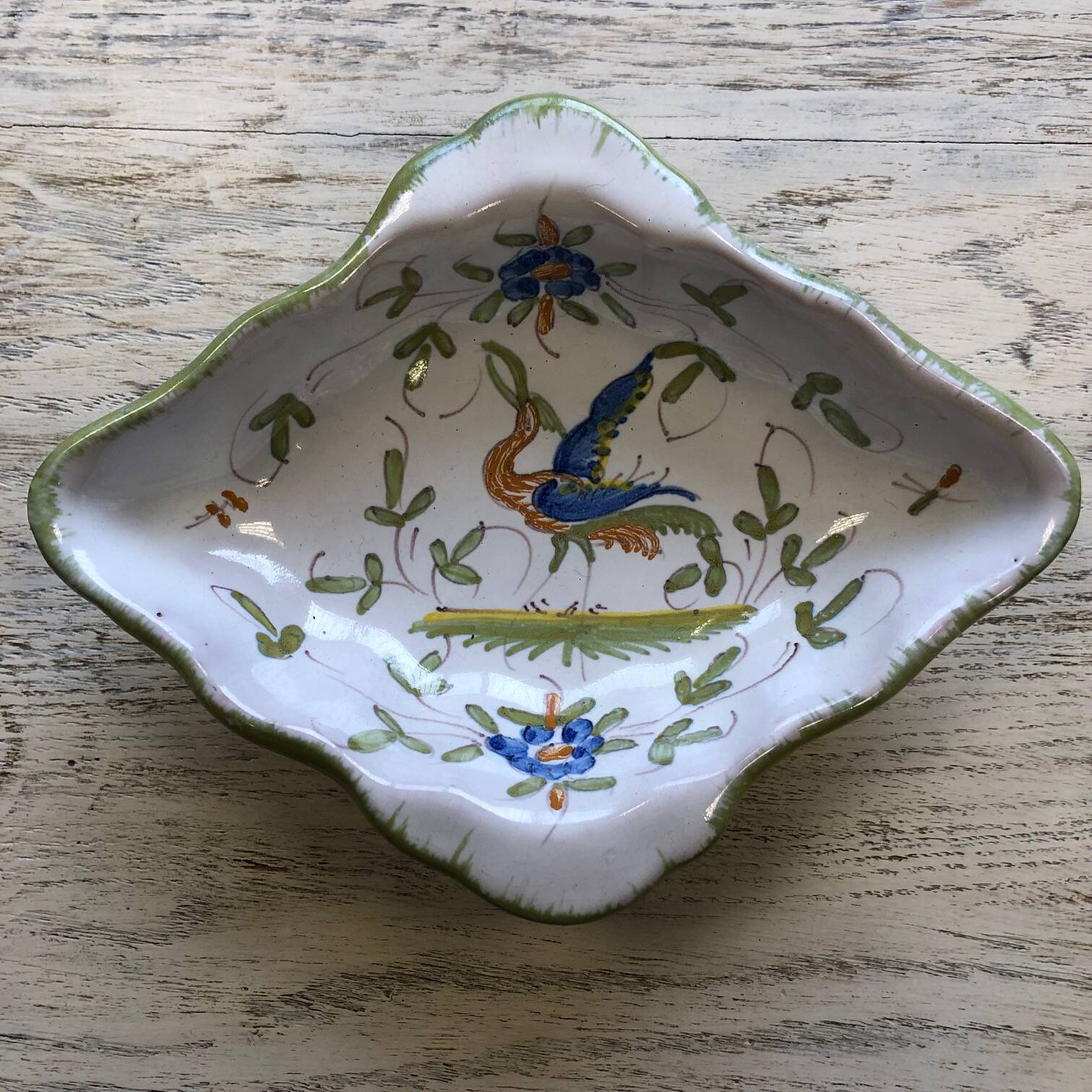 Dish in Moustier - Perfect condition
