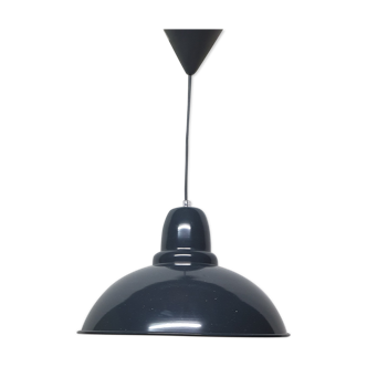 Large dark grey lighthad of the industrial style