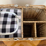 Picnic basket bottle locker