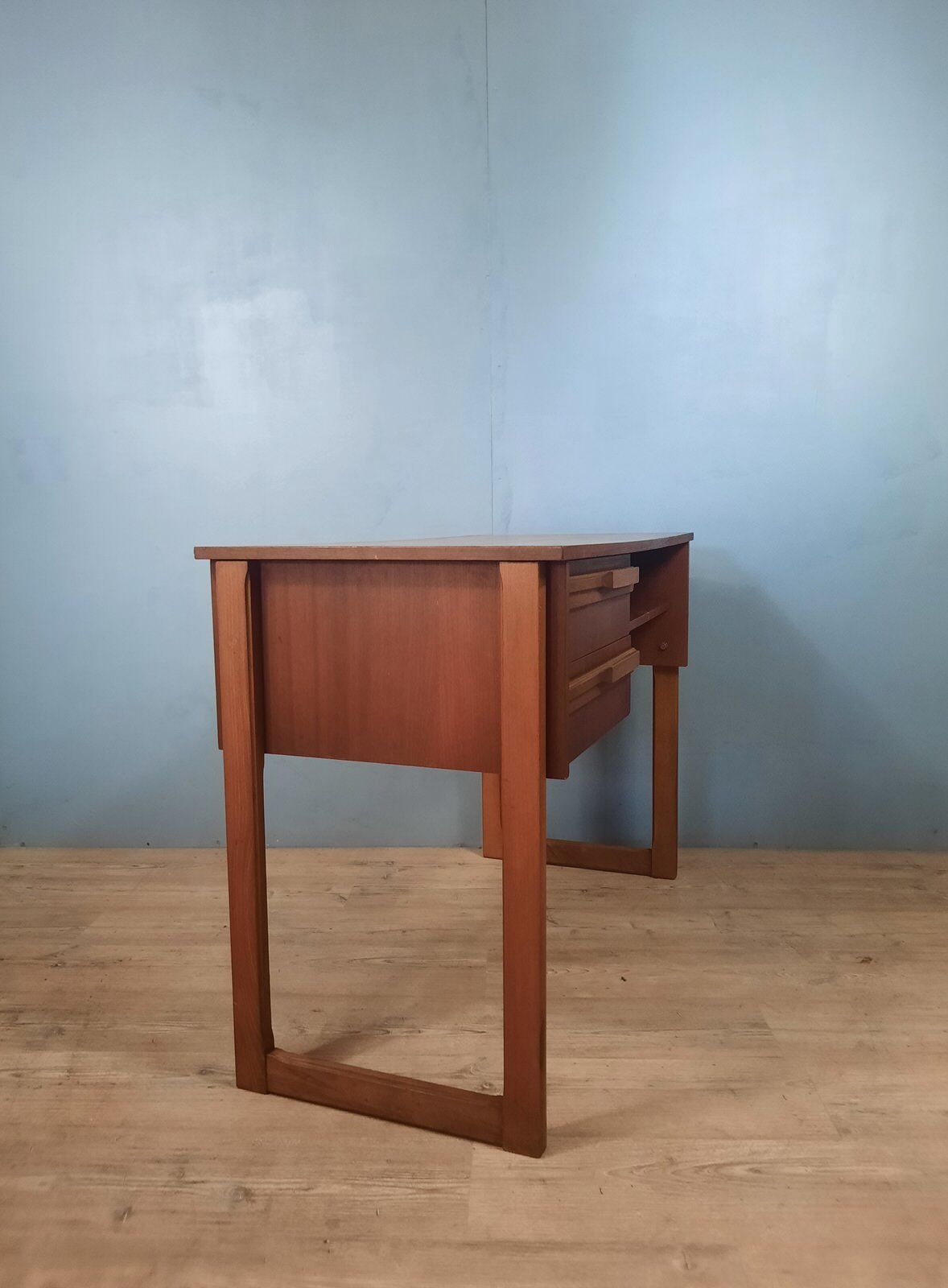 Bureau vintage dans l'esprit scandinave