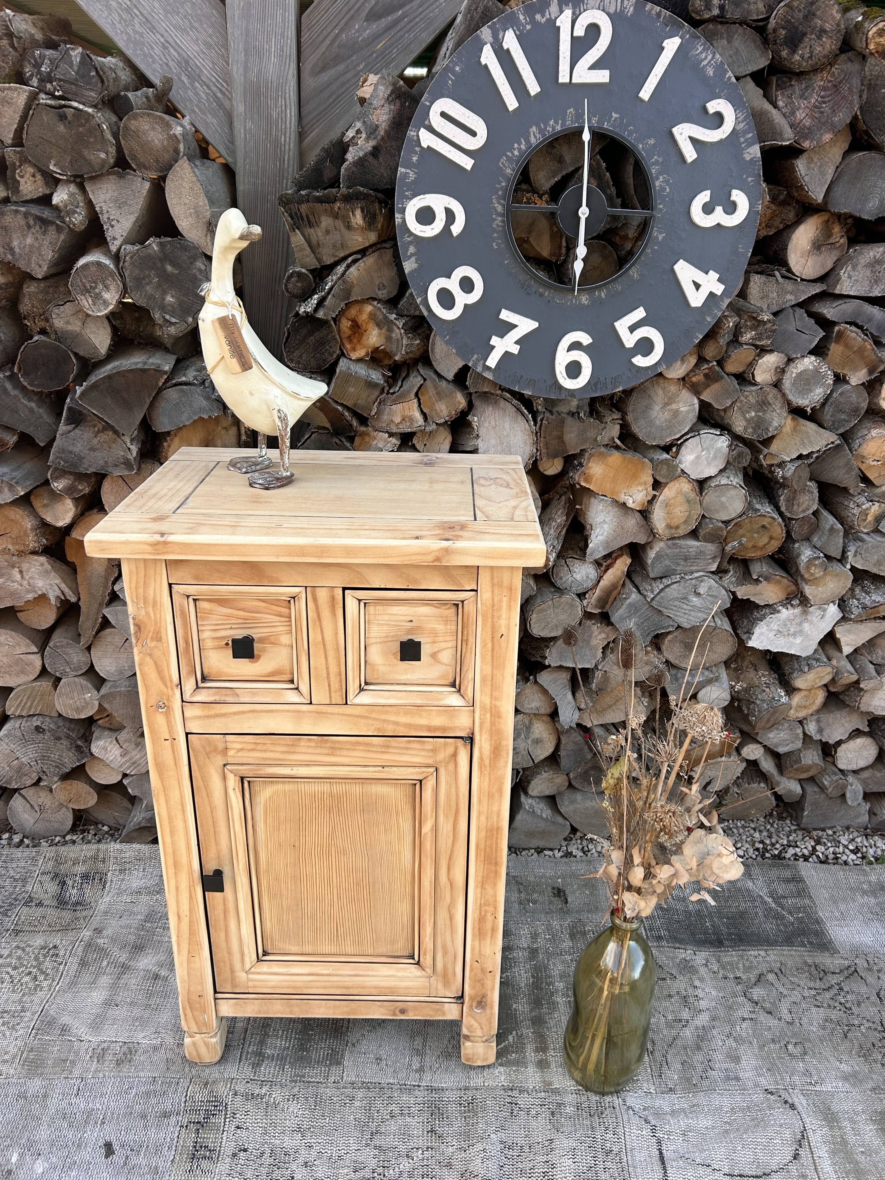 Meuble de rangement ancien bois