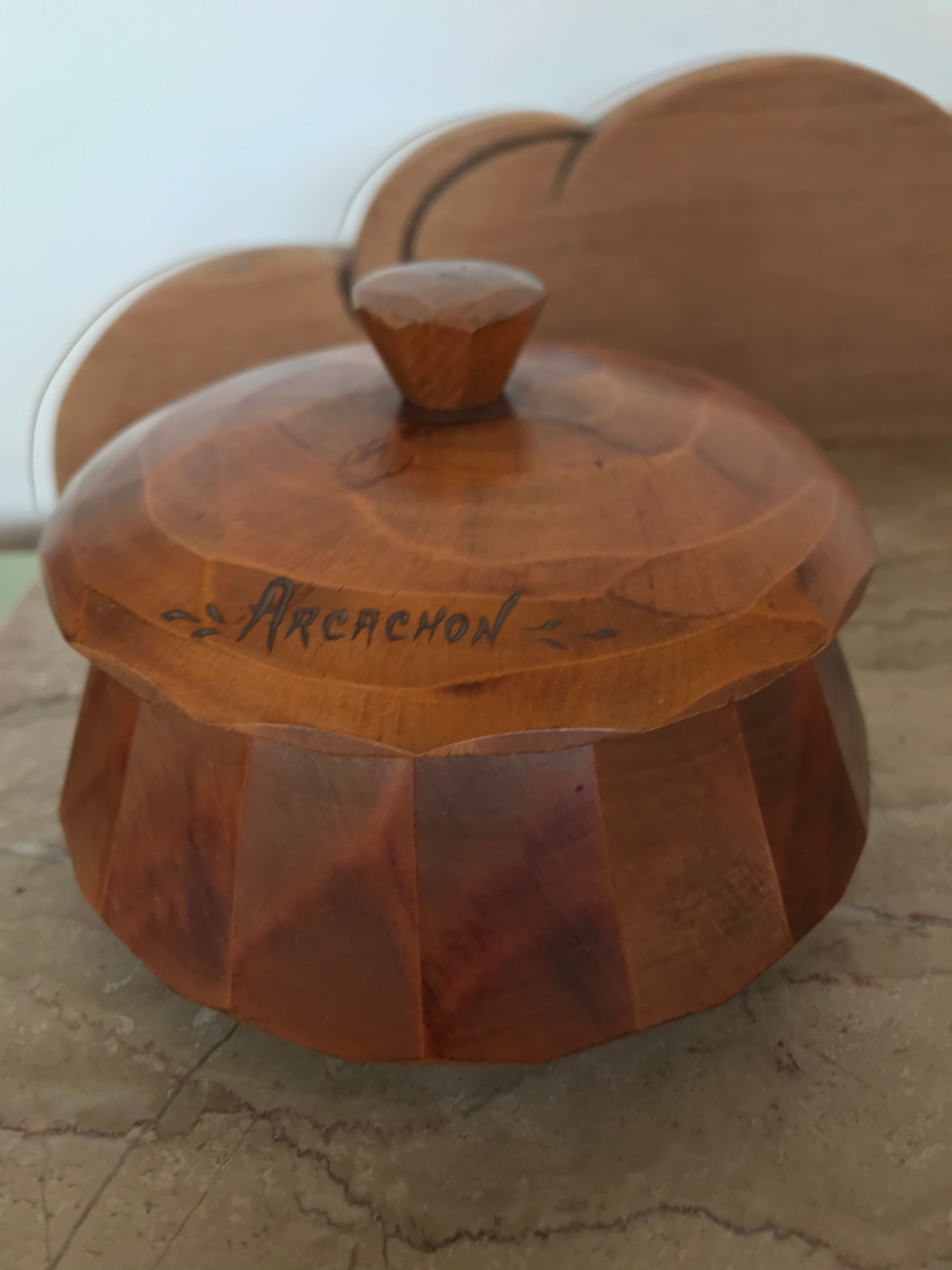 Jewelry box