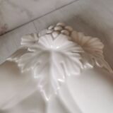 Empty pocket hands porcelain