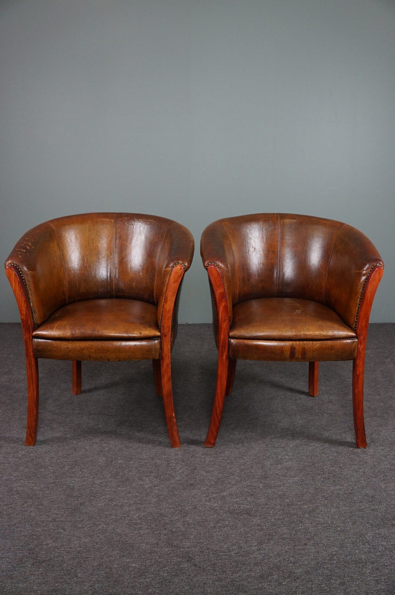 Set of 2 convertible armchairs in sheepskin accent chairs