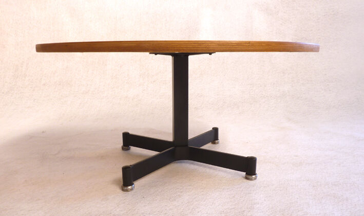 Coffee table wood and metal