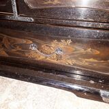 Small Japanese Lacquered Kazaridana Cabinet, Japan Edo Period