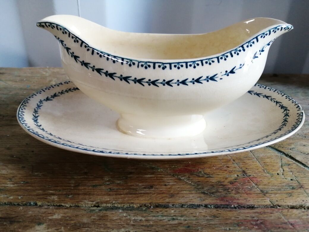 Carlos Vintage Antique Porcelain Saucière