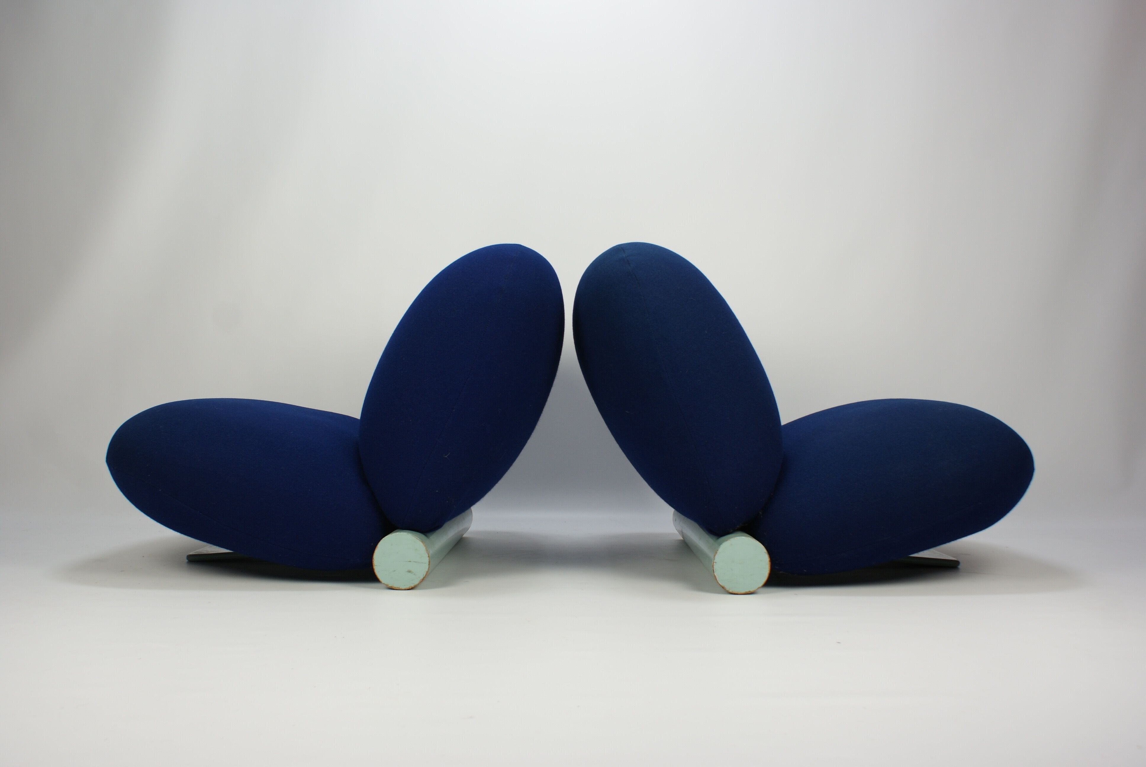 Artifort 200 lounge chair by John Jenkins 1980