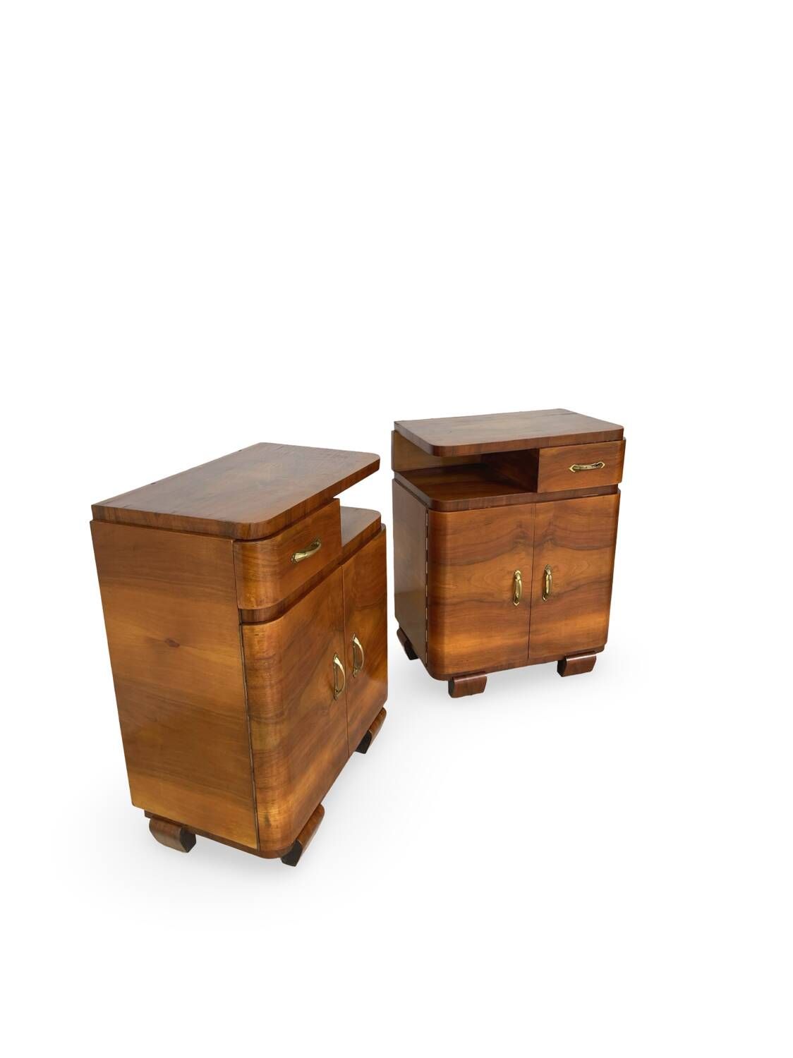 Tables de chevet Art déco italiennes en noyer, années 1940.