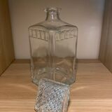 Glass carafe