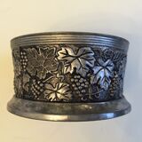 Silver metal bottle mat