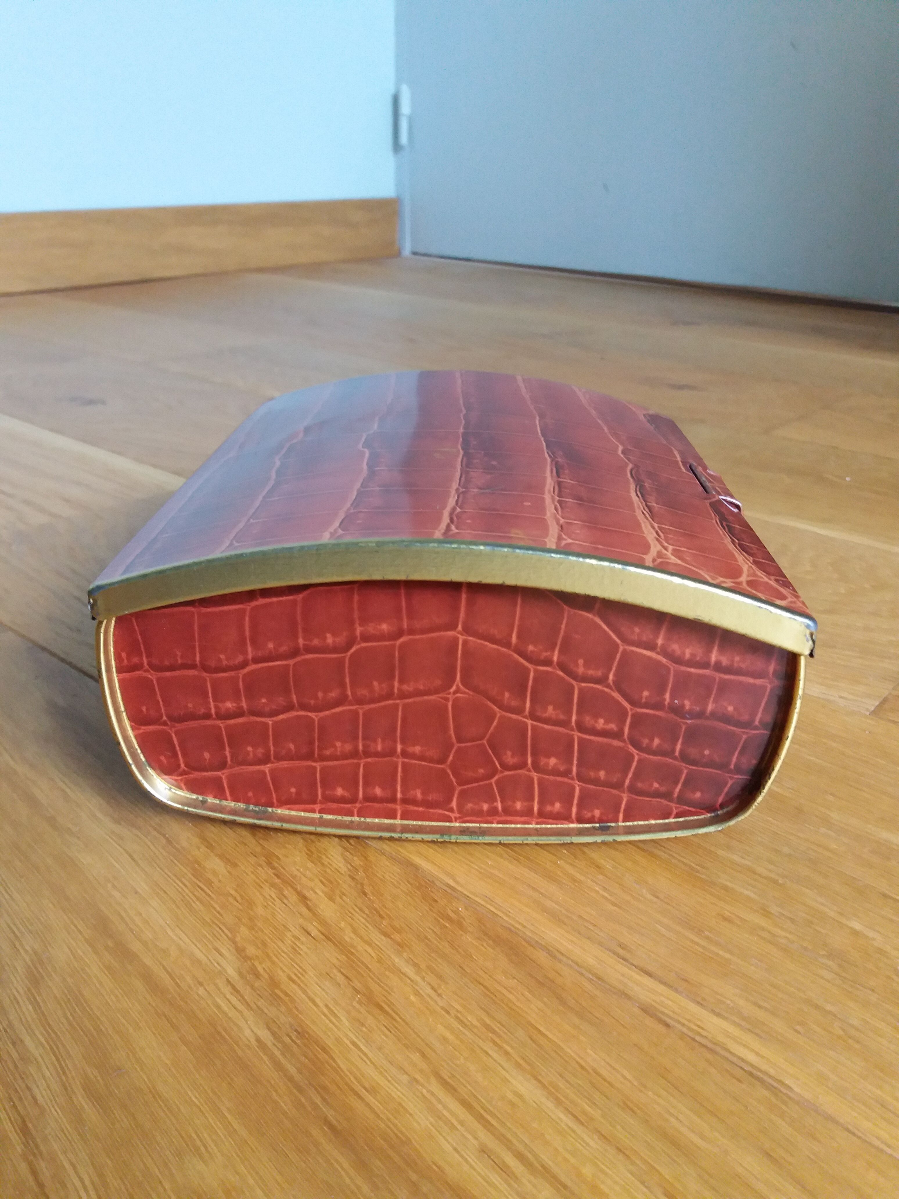 Cote d'Or crocodile skin effect metal advertising box