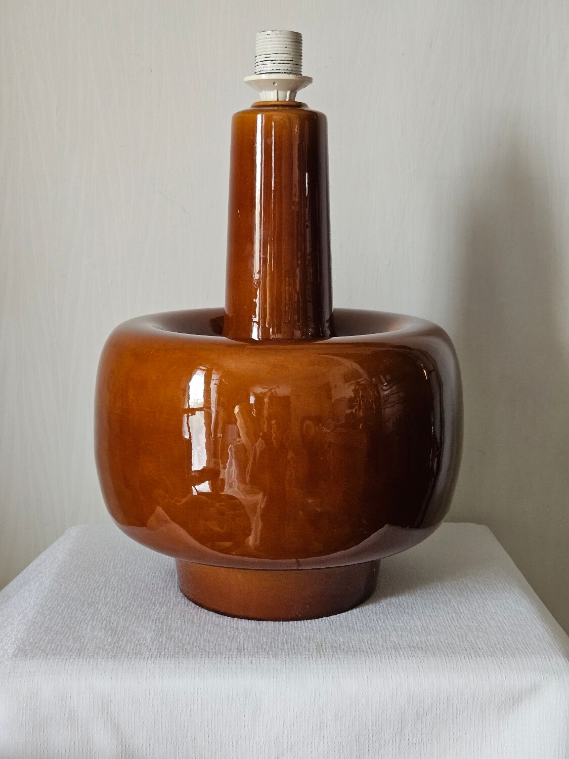 Vintage spinning top lamp base