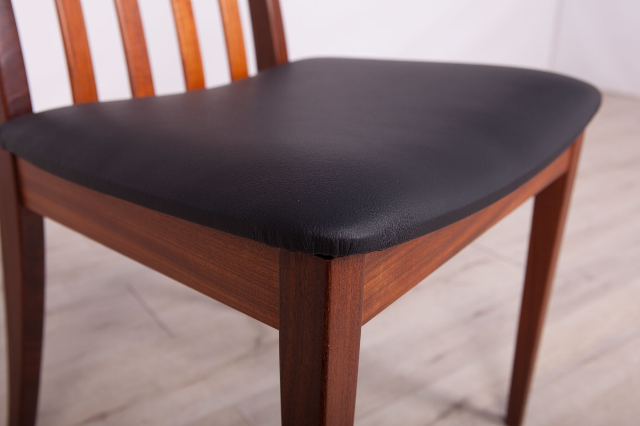 Mid Century Teak & Leather Dining Chairs by Leslie Dandy for G-Plan, 1960