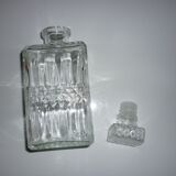 Square cap glass carafe