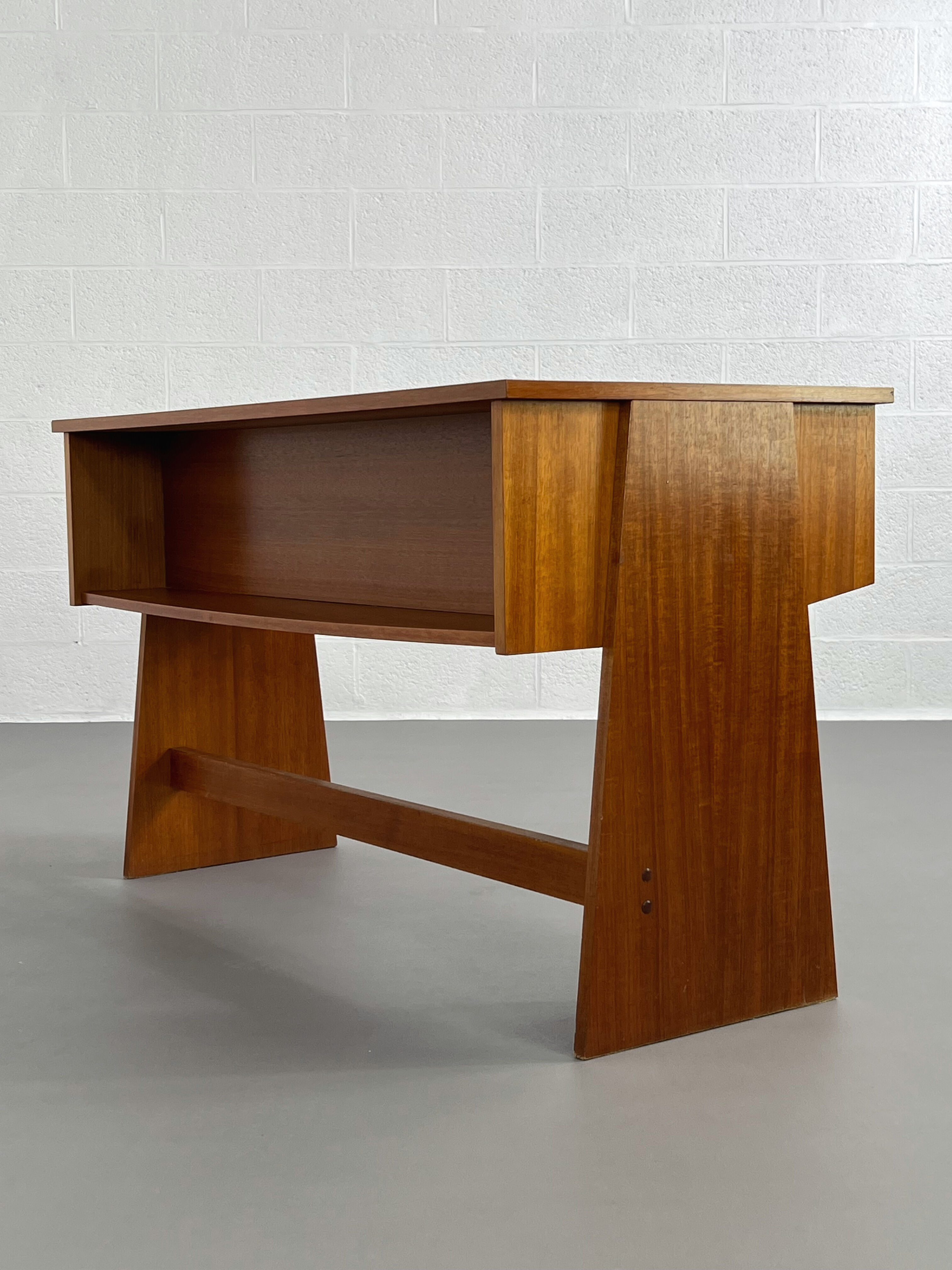 Modernist and double-sided office of the 50s - 60s