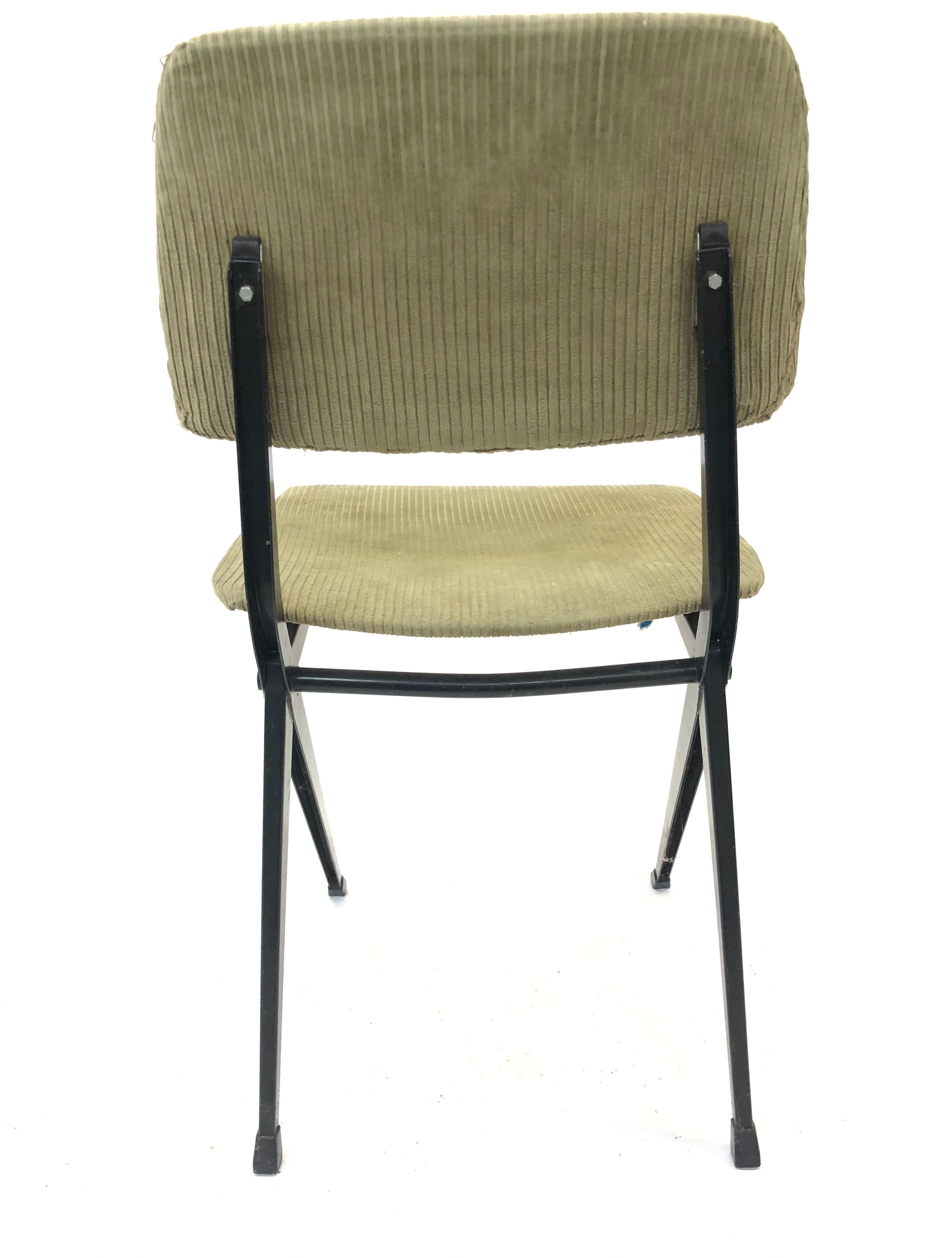 Spin Chair 102 Ynske Kooistra chair for Marko Holland Netherlands of the 60s