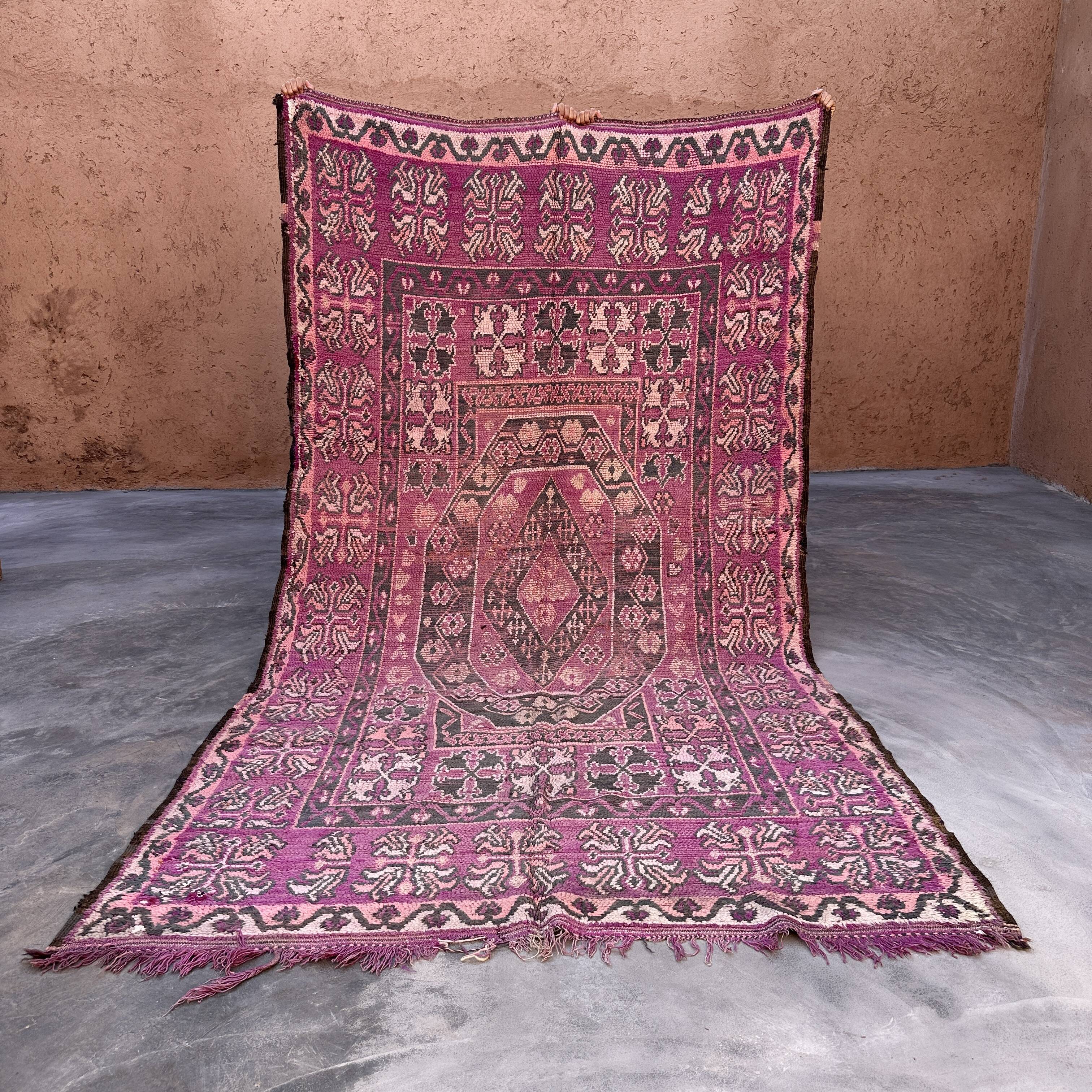 Old Moroccan Carpet - 189 x 340 cm
