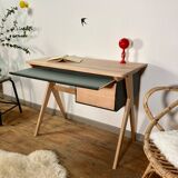 Desk drawing board