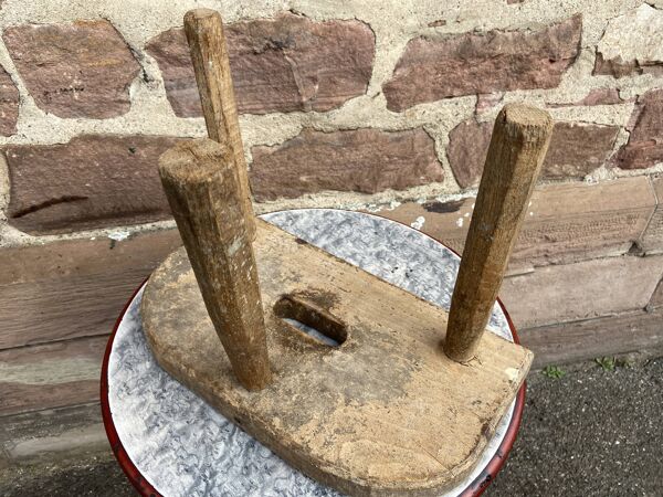 Tabouret de traite tripode, art paysan alsace, france 1920