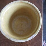 Pretty little ochre terracotta pot 10cm