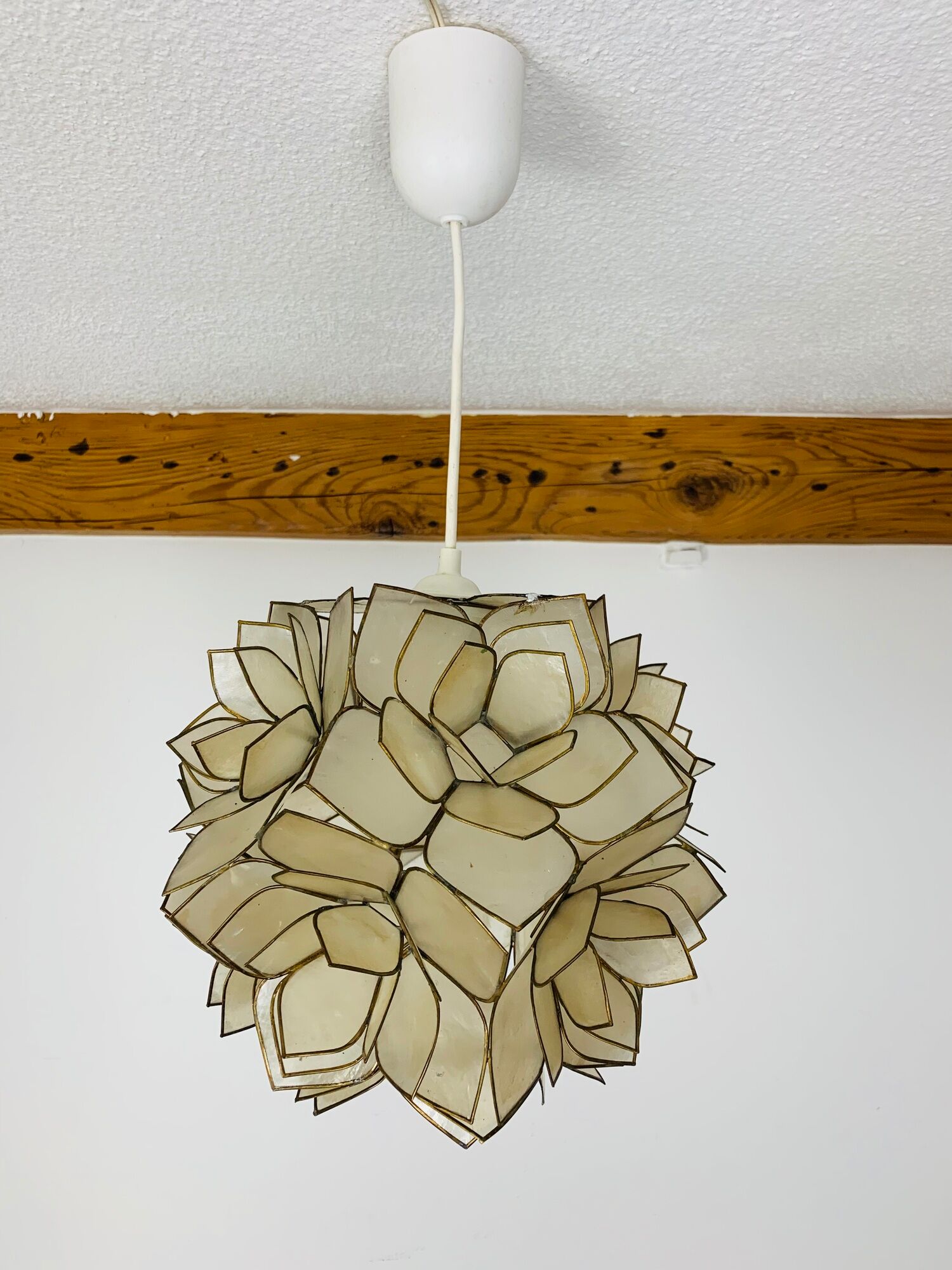 Mother-of-pearl flower suspension Rausch Capiz Germany, 70s