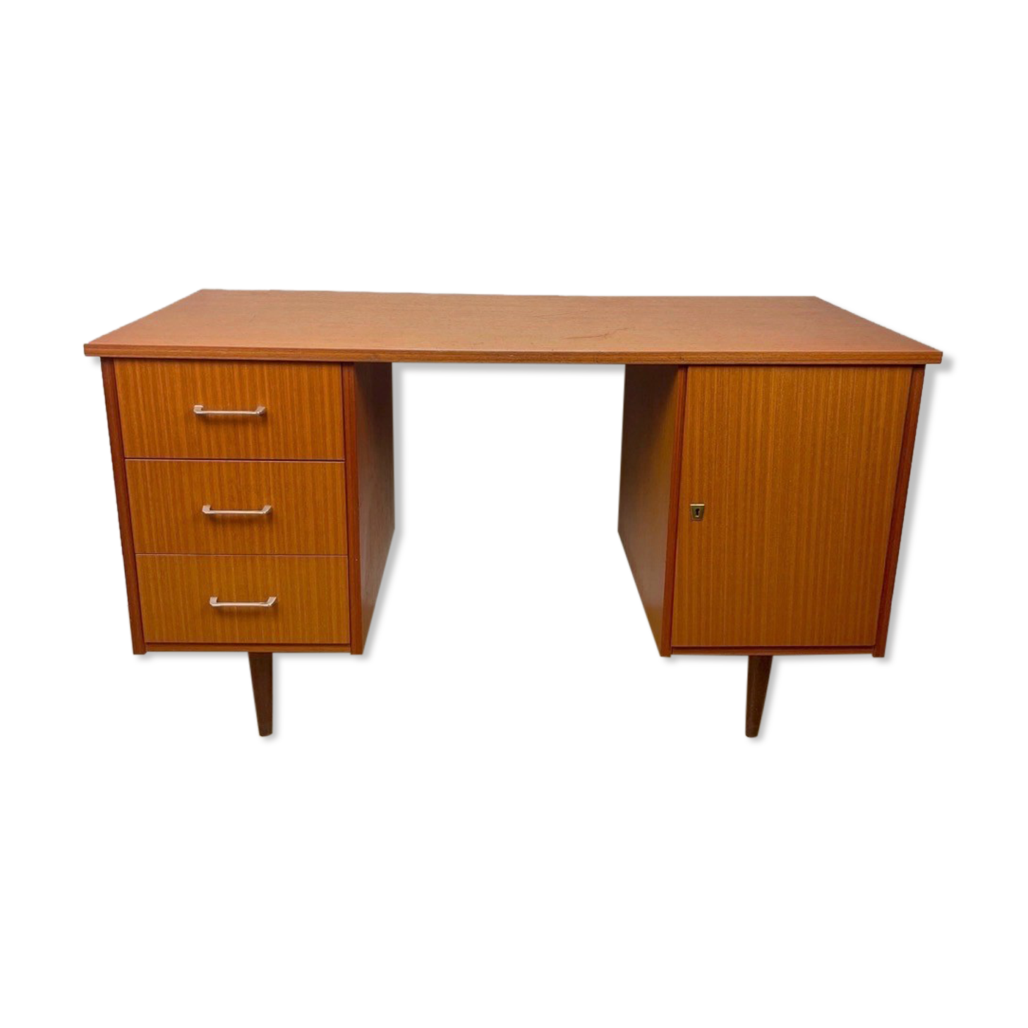 Scandinavian style office Maison Capelle 60s