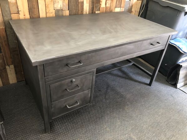 Bureau meuble de métier industriel métallique