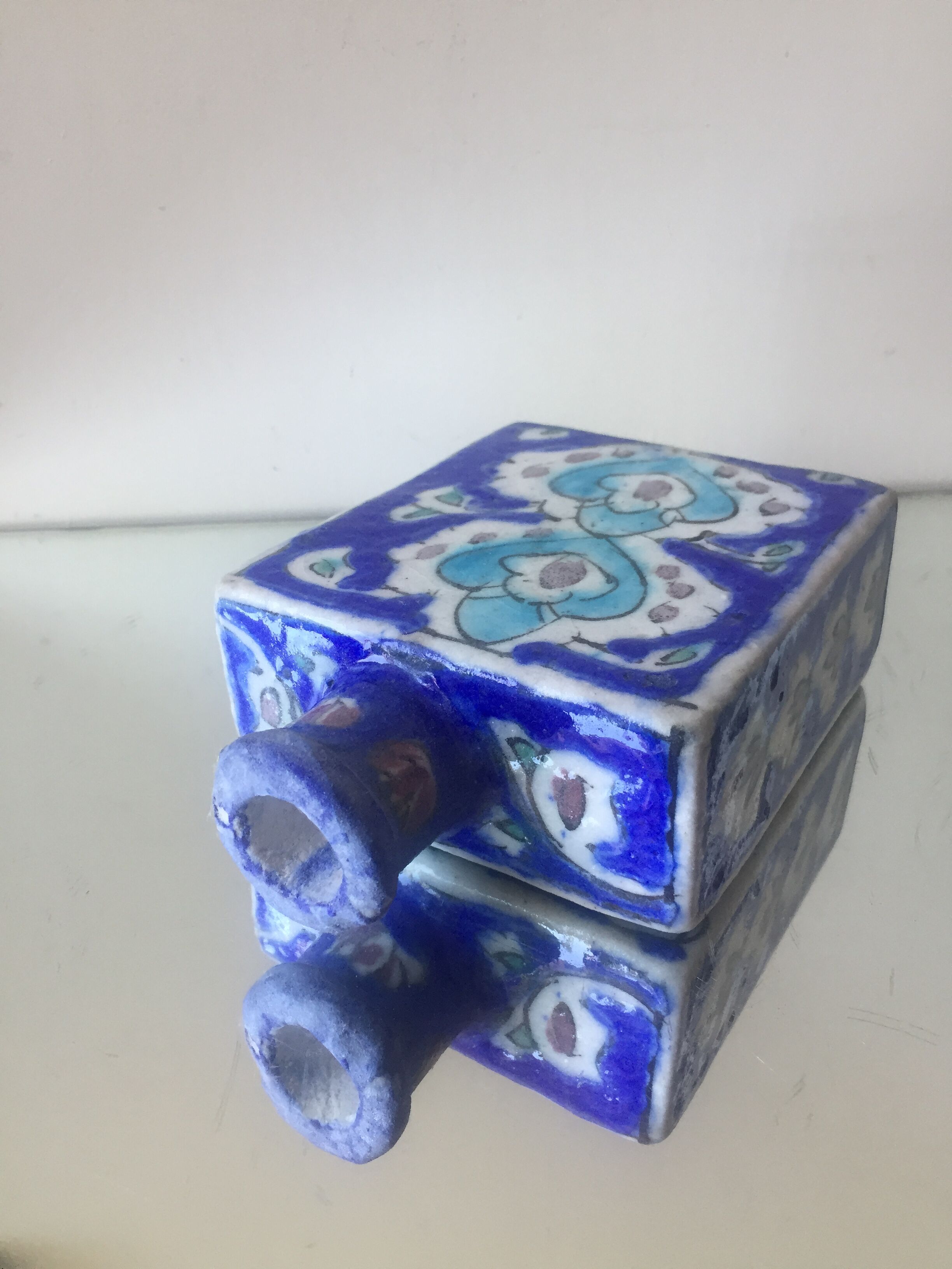 Islamic art ceramic vase in Iznik style antique