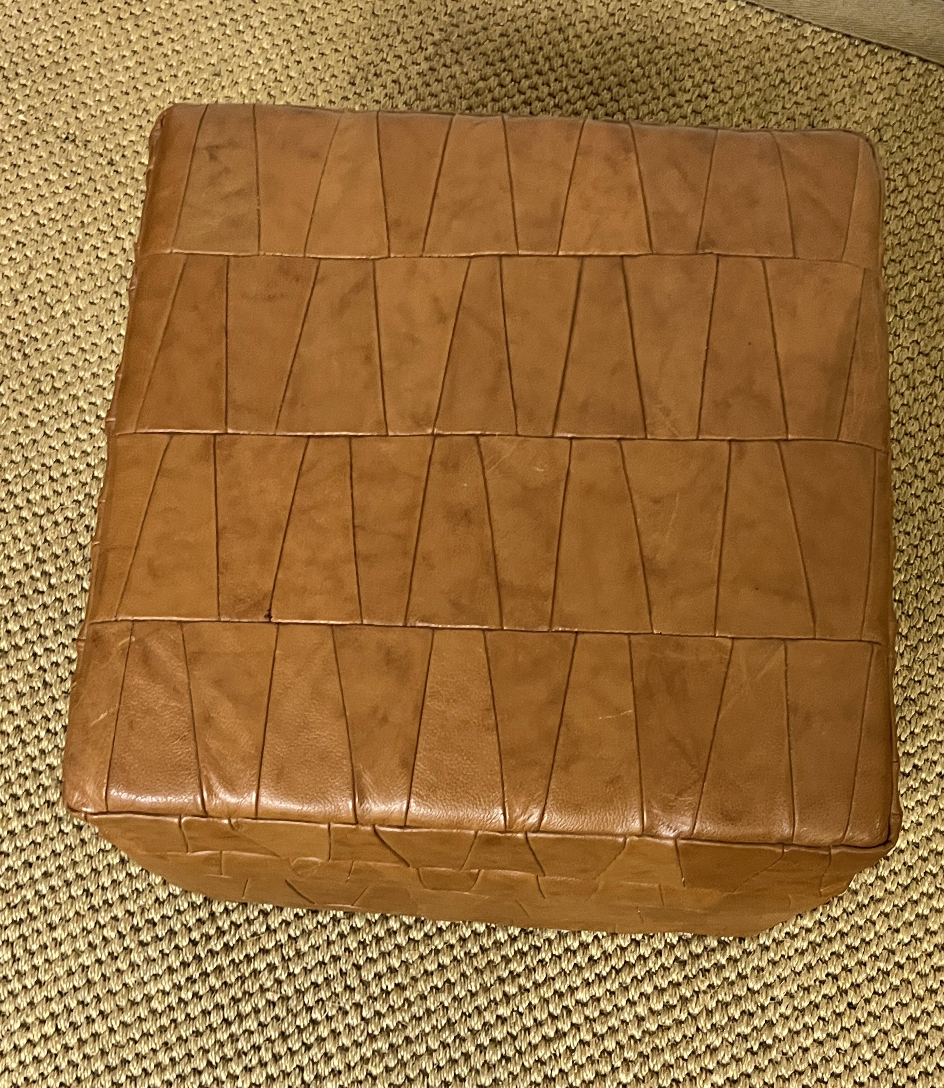 Vintage Sede leather pouf with chest