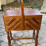 Travailleuse ou couturière vintage en bois