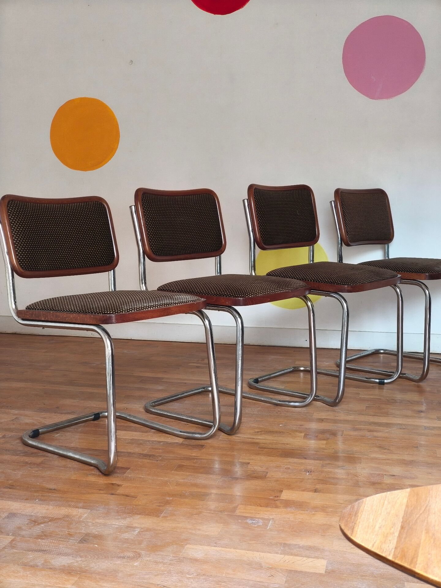 Chaises dans le goût de Marcel breuer