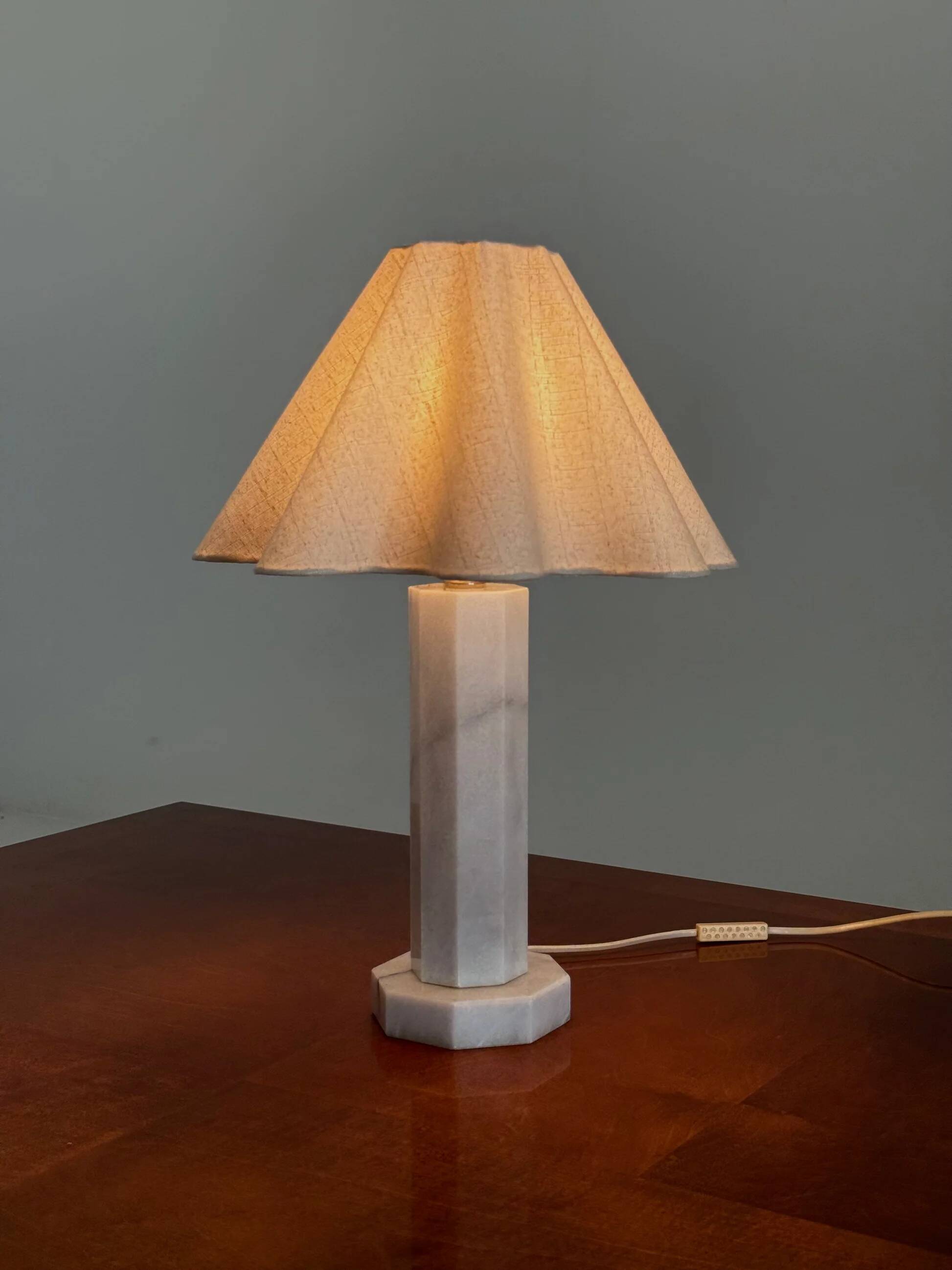 Vintage marble table lamp with linen shade