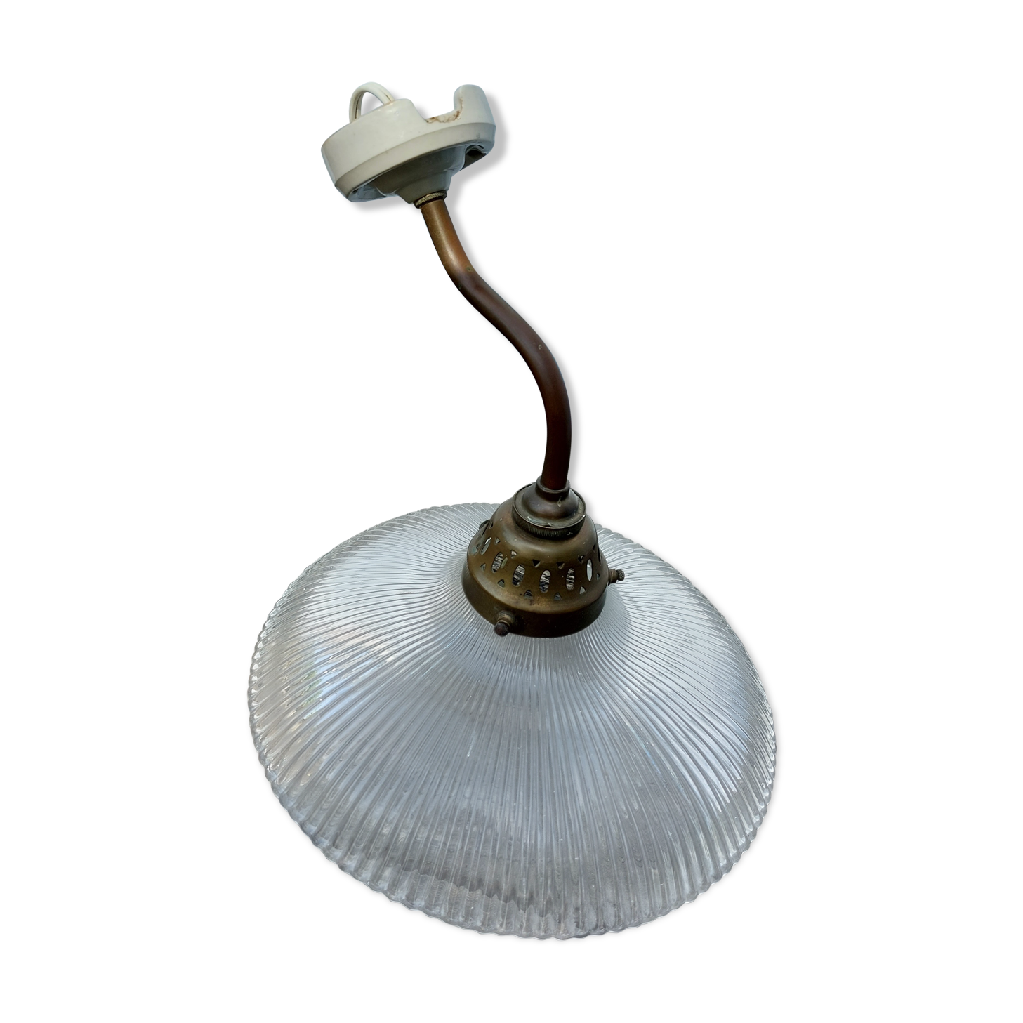 Holophanous wall lamp