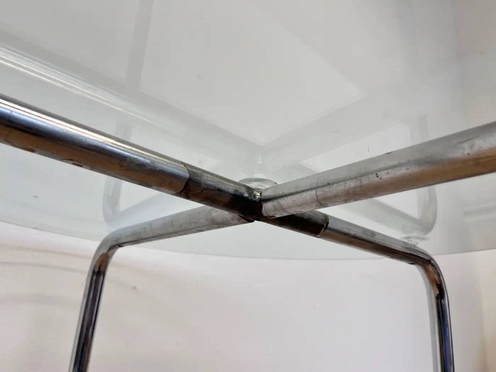 Table Bauhaus en chrome et verre - années 1930