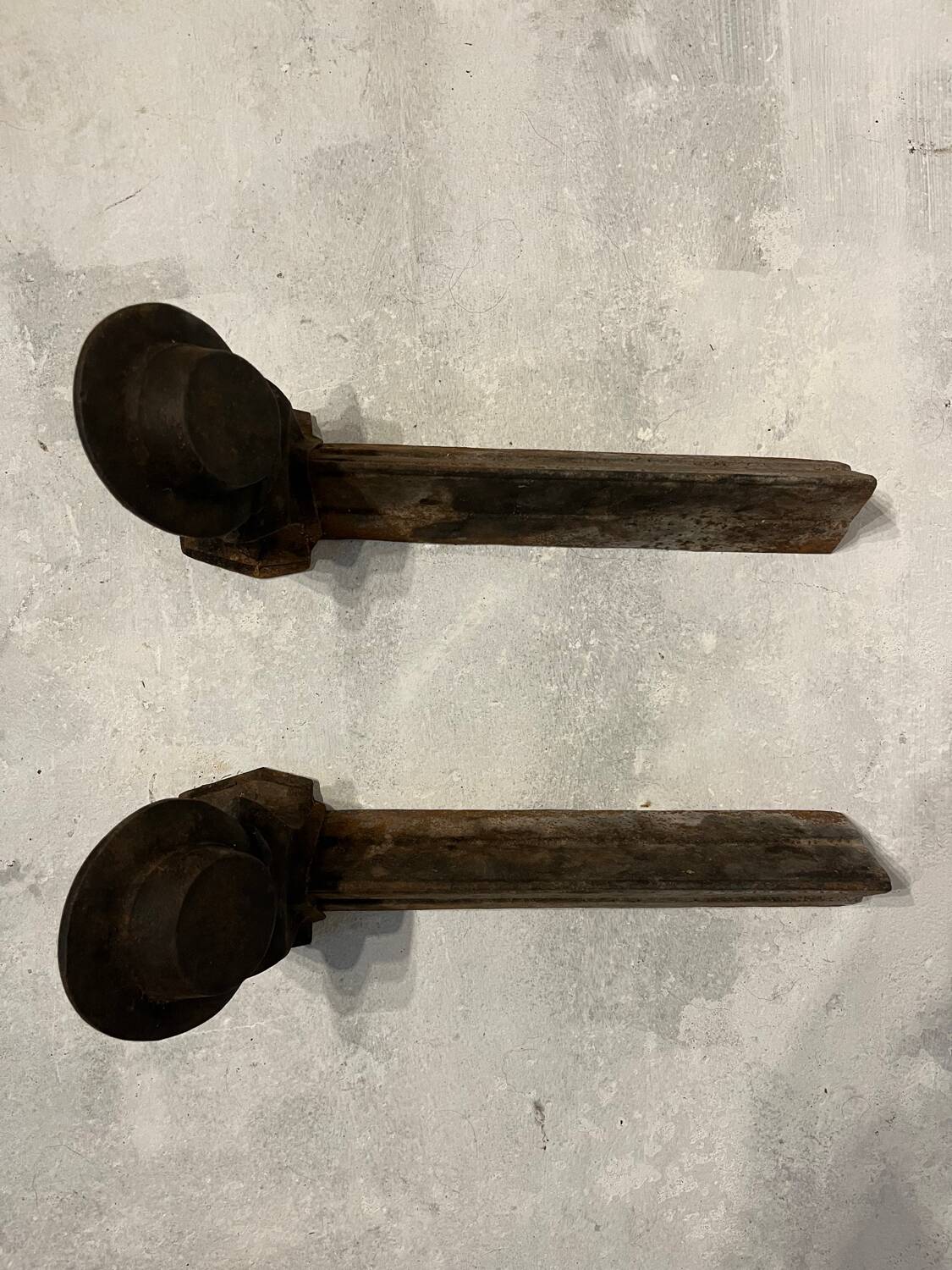 Pair of Heavy Antique Chenets (Fireplace Andirons) – Cast Metal, 10–15