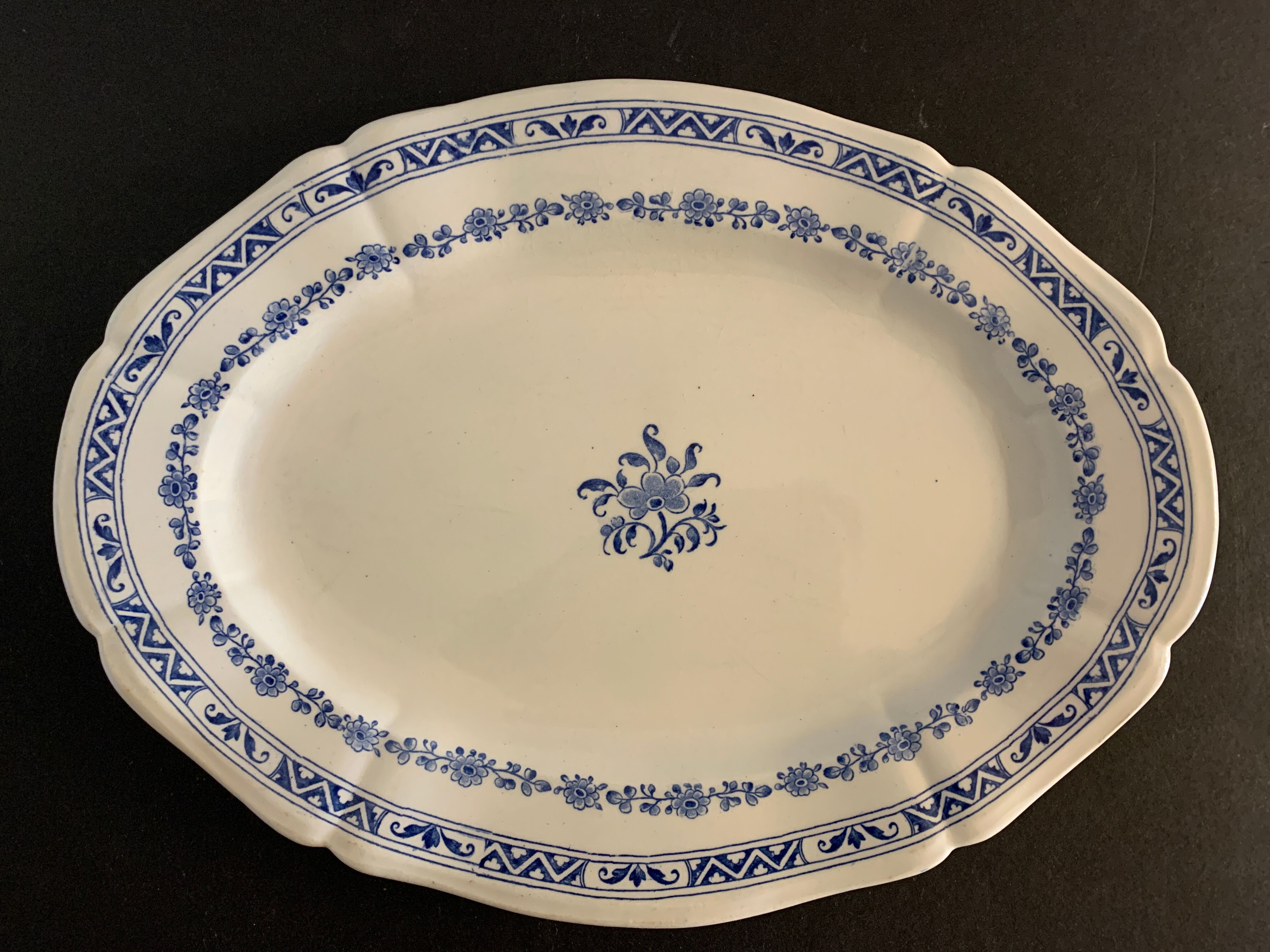 2 oval dishes serving in Gien 1900