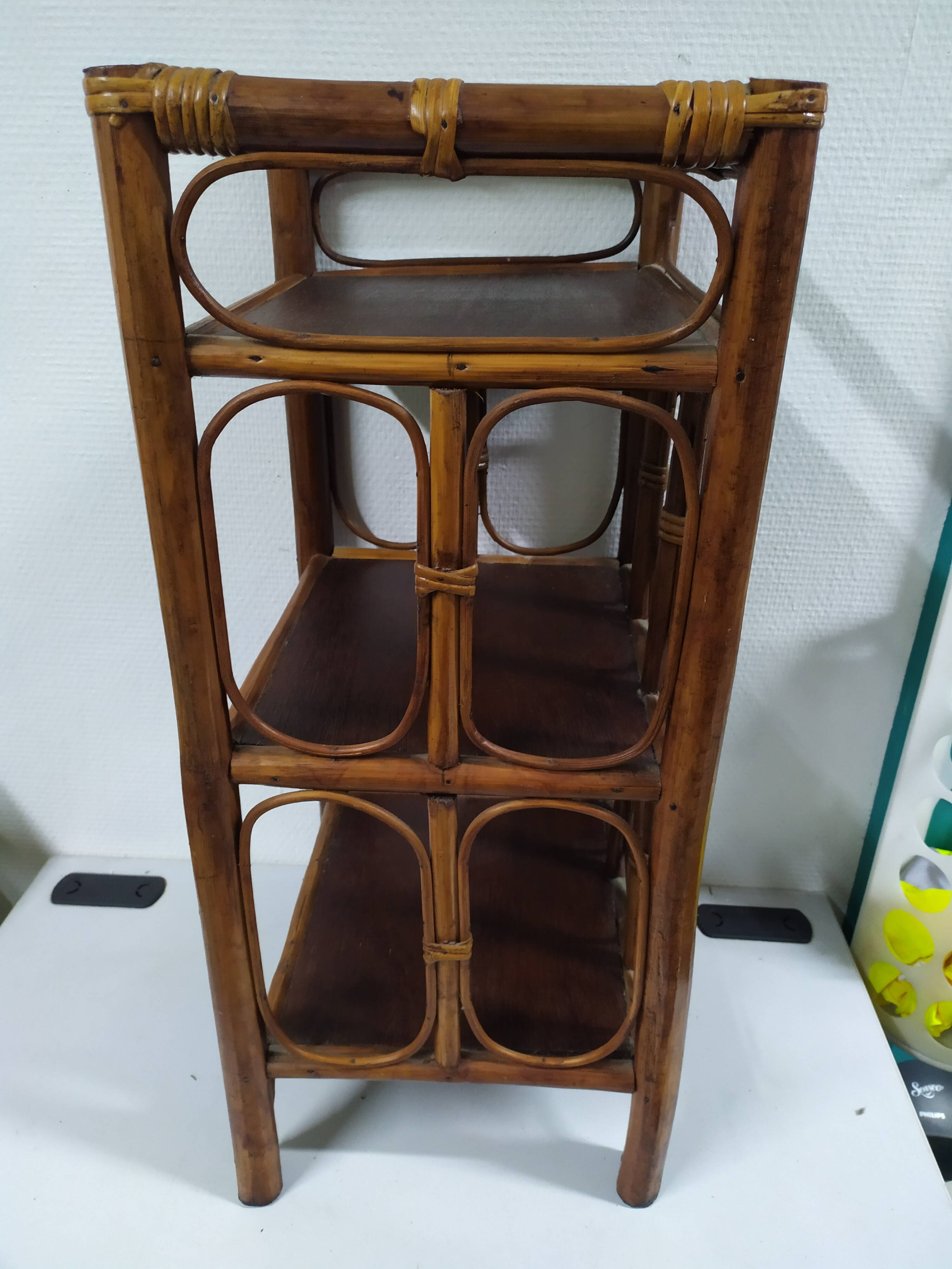 Shelves to put in rattan 70s