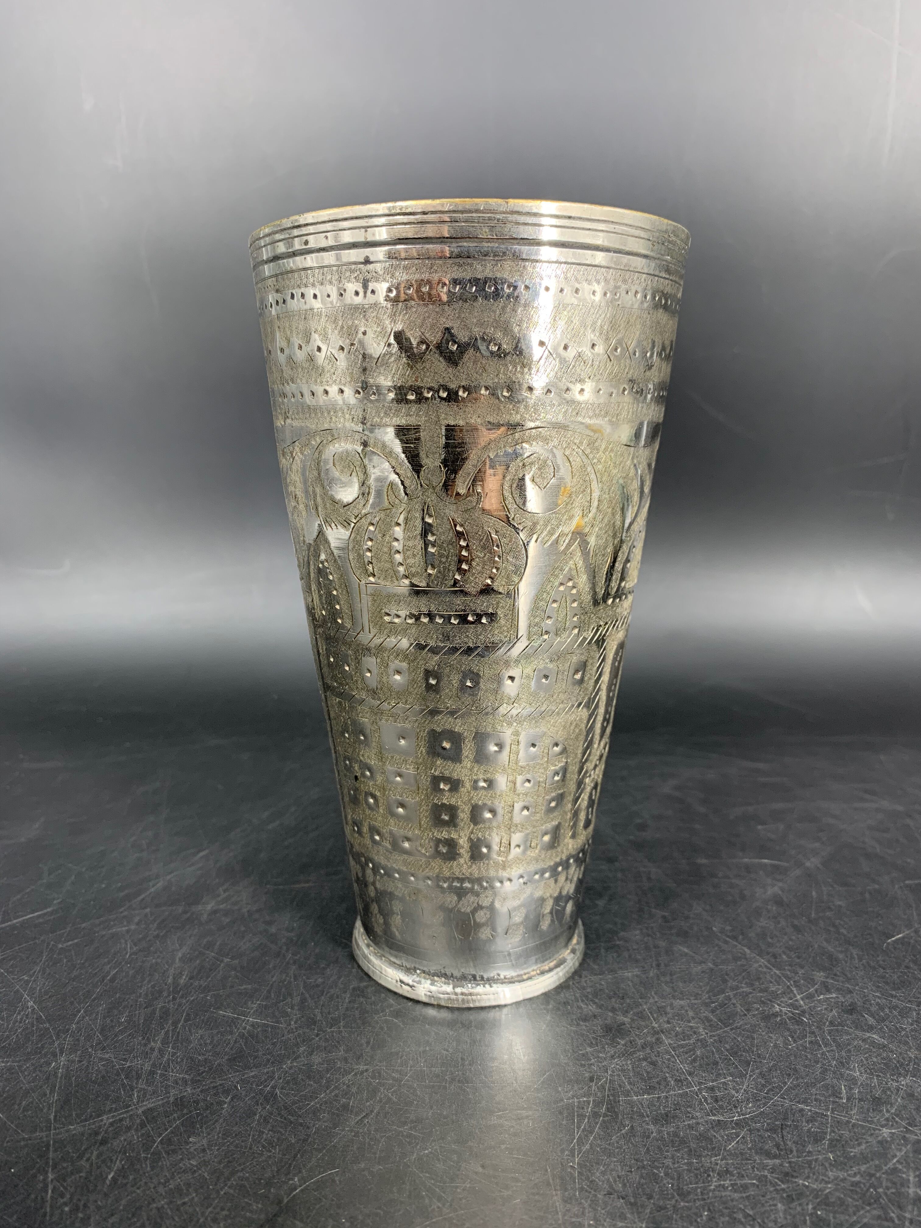 Glass in former Lassi No.14, India / Pakistan