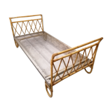 Rattan bed
