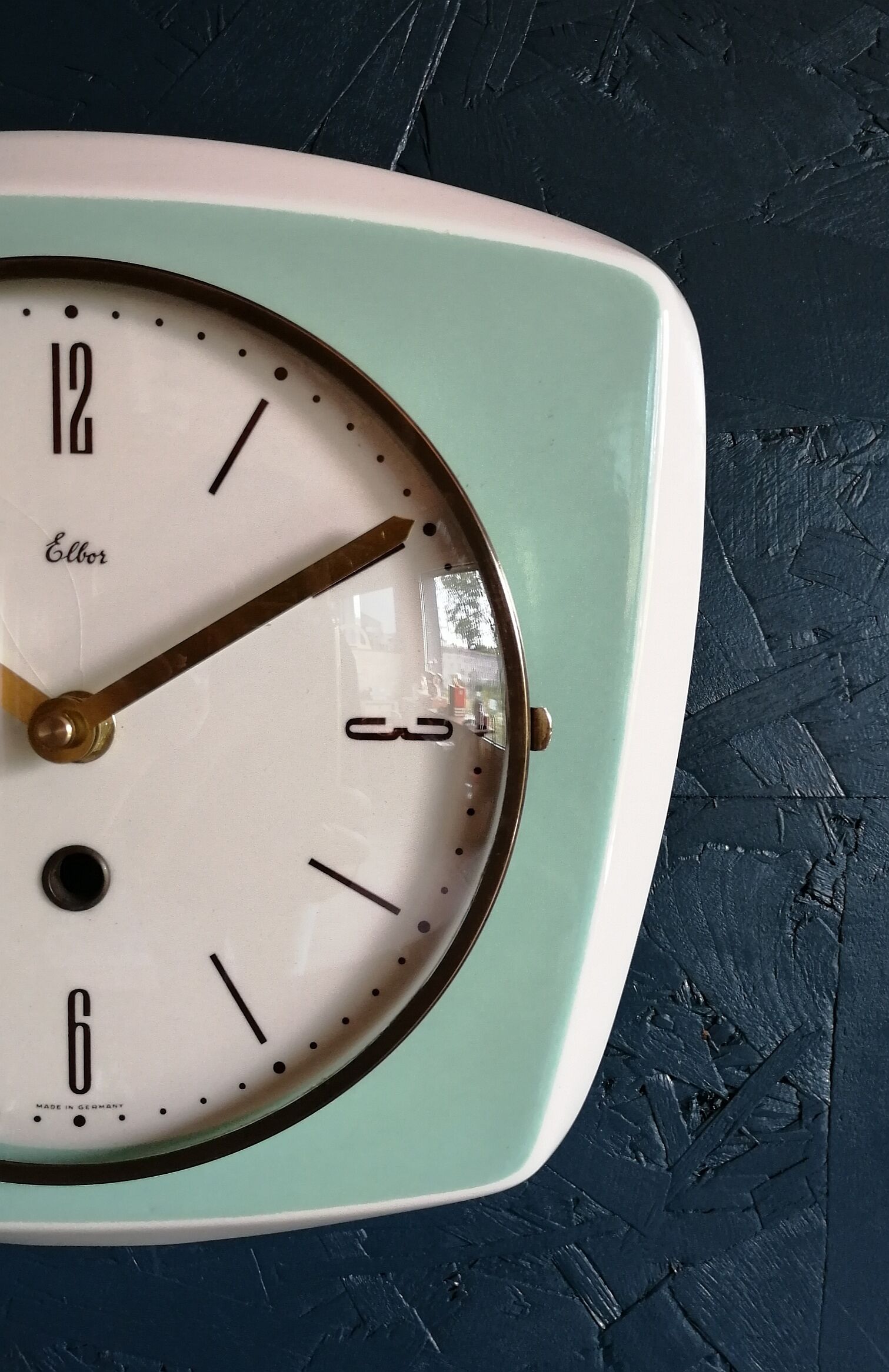 Vintage ceramic clock silent wall clock "Elbor green celadon"